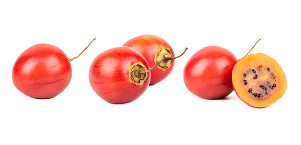 Fruta Tamarillo Fresca Suculenta Com Metade Isolamento Sobre Fundo Branco — Fotografia de Stock