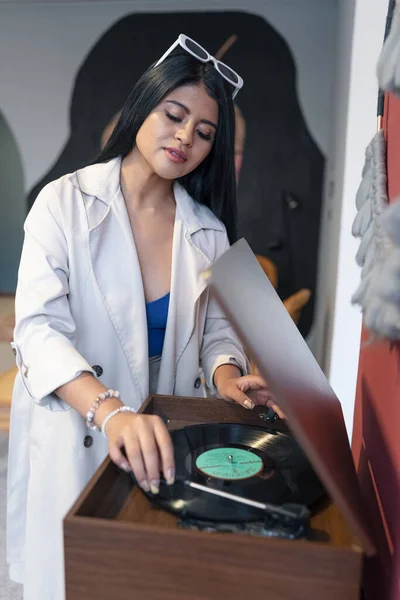 Preparing Party Playing Music Home Young Woman Long Hair Casual — Fotografia de Stock