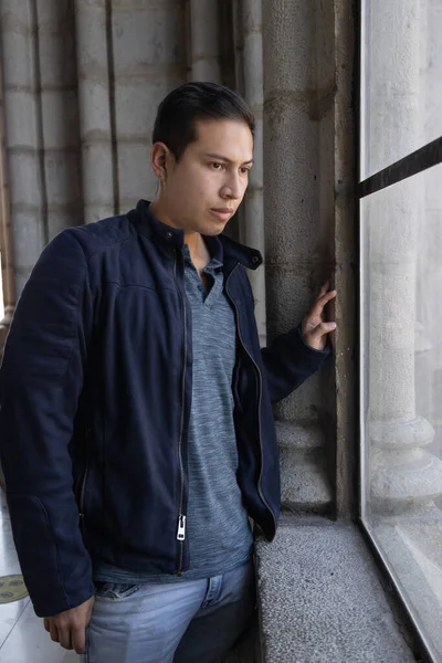 Face Attractive Latin Young Man Posing Wear Casual Jacket Jeans — 스톡 사진
