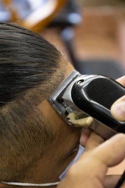 tıraş olmak, berber dükkanında çalışmak, kişisel bakım, güzellik ve tarz, kuaför aletleri