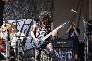 Twiztid, 9-18-2021 'de Rob Zombie için özel konuk olarak Riff Fest' te canlı performans sergiliyor.