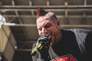 Twiztid, 9-18-2021 'de Rob Zombie için özel konuk olarak Riff Fest' te canlı performans sergiliyor.