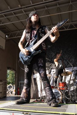 Twiztid, 9-18-2021 'de Rob Zombie için özel konuk olarak Riff Fest' te canlı performans sergiliyor.