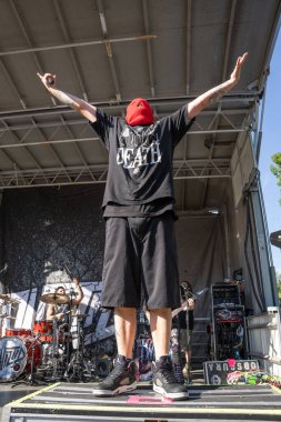 Twiztid, 9-18-2021 'de Rob Zombie için özel konuk olarak Riff Fest' te canlı performans sergiliyor.