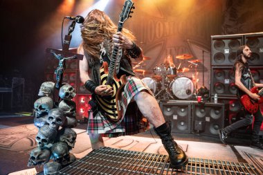 Black Label Society Detroit Fillmore, Michigan 'da 11-14-2021' de Detroit Chapter 'da sahne almaktadır.
