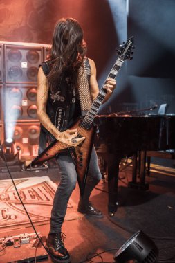 Black Label Society Detroit Fillmore, Michigan 'da 11-14-2021' de Detroit Chapter 'da sahne almaktadır.