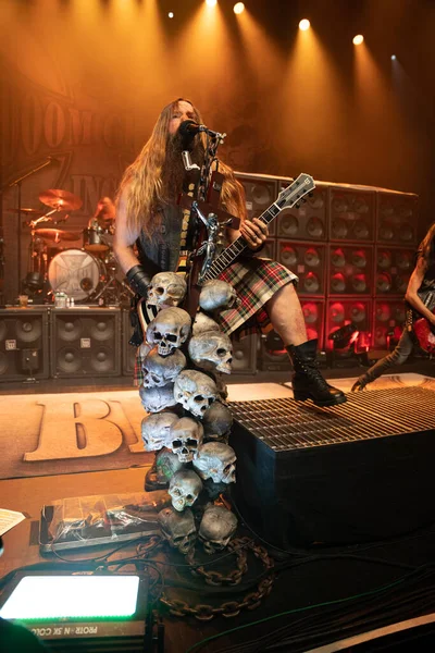 Black Label Society Detroit Fillmore, Michigan 'da 11-14-2021' de Detroit Chapter 'da sahne almaktadır.