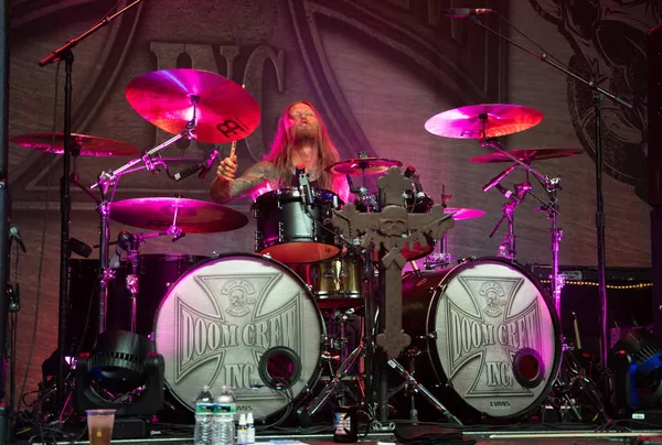 Black Label Society Detroit Fillmore, Michigan 'da 11-14-2021' de Detroit Chapter 'da sahne almaktadır.