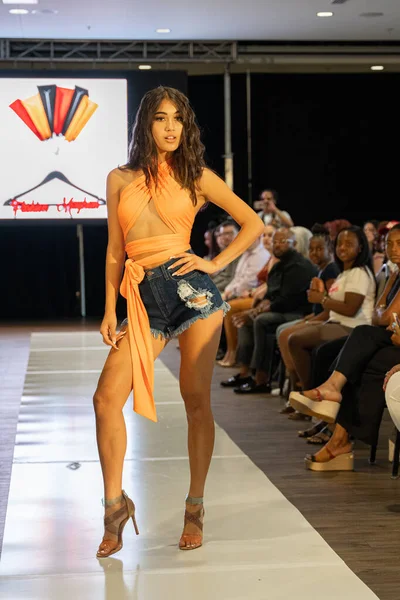 Walk Fashion Show Independent Designer Showcase Στο Corner Ballpark Στο — Φωτογραφία Αρχείου