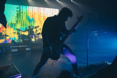 Papa Roach, Detroit, Michigan 'daki Fillmore' da 3-17-2022 'de özel konuklar Hollywood Zombi ve Kötü Kurtlar' la sahne alacak.