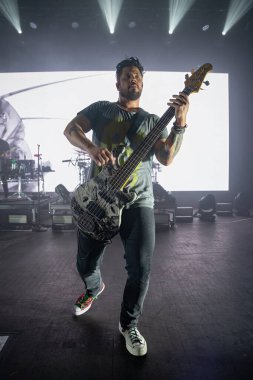 Papa Roach, Detroit, Michigan 'daki Fillmore' da 3-17-2022 'de özel konuklar Hollywood Zombi ve Kötü Kurtlar' la sahne alacak.