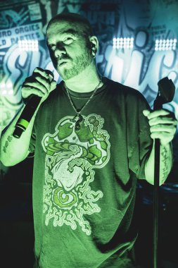 Insane E, 23 Nisan 2022 'de Livonia, Michigan' daki Astronomicon 5 'te sahne almaktadır.