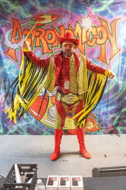 Astronomi 5, 23 Nisan 2022 'de Livonia, Michigan' daki Burton Malikanesi 'nde.