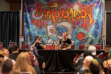 Astronomi 5, 23 Nisan 2022 'de Livonia, Michigan' daki Burton Malikanesi 'nde.