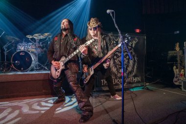 Lion Within Detroit, Michigan 'daki Diesel Concert Theater' da 4-29-2022 'de canlı performans sergiliyor.