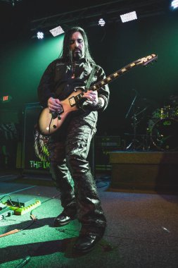 Lion Within Detroit, Michigan 'daki Diesel Concert Theater' da 4-29-2022 'de canlı performans sergiliyor.