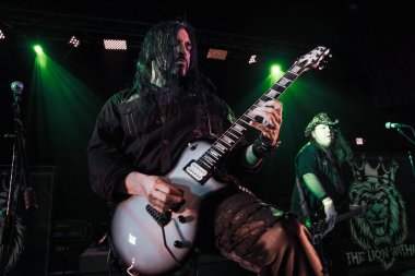 Lion Within Detroit, Michigan 'daki Diesel Concert Theater' da 4-29-2022 'de canlı performans sergiliyor.