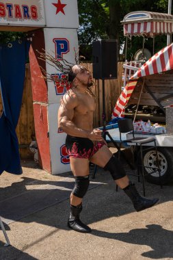 Lucha Libre Pro Wreslting, 26 Haziran 2022 'deki Michigan Taco Festivali' nde canlı performans sergiliyor.