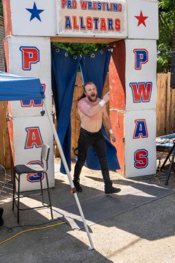 Lucha Libre Pro Wreslting, 26 Haziran 2022 'deki Michigan Taco Festivali' nde canlı performans sergiliyor.