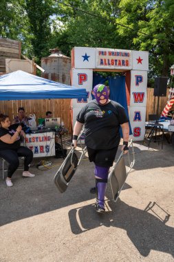 Lucha Libre Pro Wreslting, 26 Haziran 2022 'deki Michigan Taco Festivali' nde canlı performans sergiliyor.