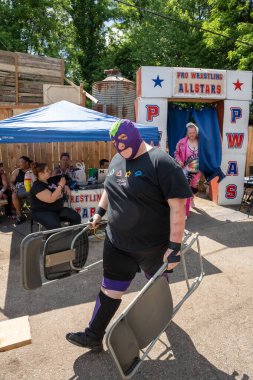 Lucha Libre Pro Wreslting, 26 Haziran 2022 'deki Michigan Taco Festivali' nde canlı performans sergiliyor.