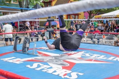 Lucha Libre Pro Wreslting, 26 Haziran 2022 'deki Michigan Taco Festivali' nde canlı performans sergiliyor.