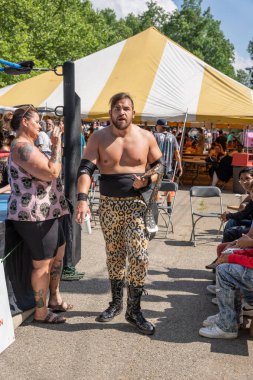 Lucha Libre Pro Wreslting, 26 Haziran 2022 'deki Michigan Taco Festivali' nde canlı performans sergiliyor.