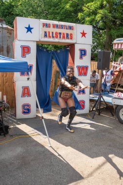 Lucha Libre Pro Wreslting, 26 Haziran 2022 'deki Michigan Taco Festivali' nde canlı performans sergiliyor.