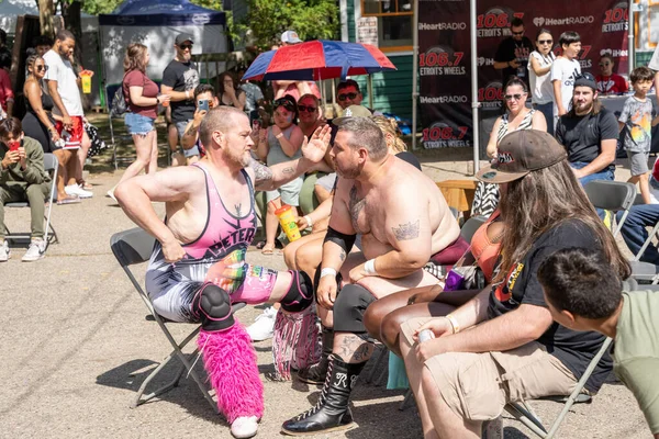 Lucha Libre Pro Wreslting, 26 Haziran 2022 'deki Michigan Taco Festivali' nde canlı performans sergiliyor.