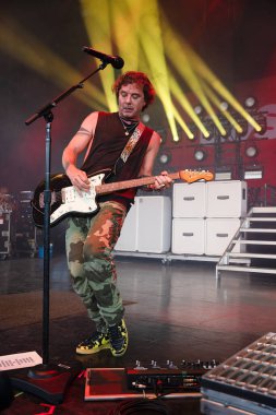 Bush performs live with Alice In Chains and Breaking Benjamin with special guest L.I.F.E. Project at he Pine Knob Music Theater in Clarkston, Michigan on 08-16-2022