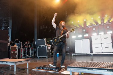 Bush performs live with Alice In Chains and Breaking Benjamin with special guest L.I.F.E. Project at he Pine Knob Music Theater in Clarkston, Michigan on 08-16-2022