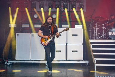 Bush performs live with Alice In Chains and Breaking Benjamin with special guest L.I.F.E. Project at he Pine Knob Music Theater in Clarkston, Michigan on 08-16-2022