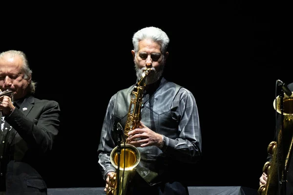 Jimmie Vaughan Performs Special Guest Eric Clapton Little Caesar Arena — Stock Photo, Image