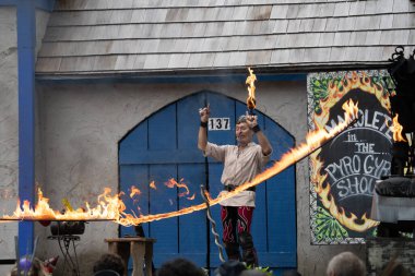 Michigan Rönesans Festivali, 5 Eylül 2022 'de Michigan, Holly' deki Viking İstilası
