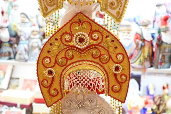 Kokoshnik Russian Women Festive Headdress Embroidered Threads Beads Pearls — Stockfoto