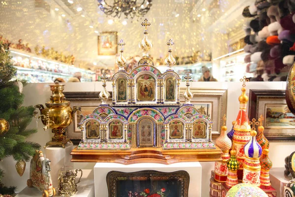 Showcase Russian Souvenir Shop Icons Samovar Moscow 2018 — Photo