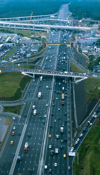 20 Nisan 2021, Moskova. Moskova Çevre Yolu 'nun en üst manzarası. 