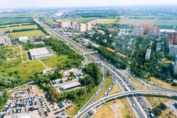 20 de Abril de 2021, Moscovo. Vista superior da estrada do anel de Moscou. — Fotografia de Stock