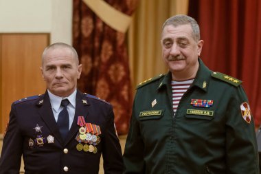 Moskova, Rusya - 13.02.2019: Rus Muhafızların Merkez Bölgesi karargahı, Afganistan 'daki Sovyet birliklerinin geri çekilmesinin 30. yıldönümünde asker ve çalışanları ve gazileri tebrik etti.