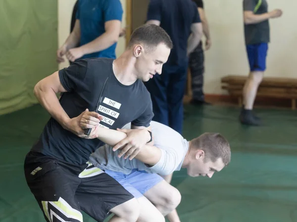 Moskova, Rusya - 30.05.2019: Moskova 'daki Zaitsev Özel Güvenlik Eğitim Merkezi' nde en iyi gözaltı gruplarının eğitici ve yöntembilimsel bir toplantısı düzenlendi.