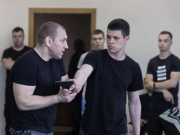 Moskova, Rusya - 30.05.2019: Moskova 'daki Zaitsev Özel Güvenlik Eğitim Merkezi' nde en iyi gözaltı gruplarının eğitici ve yöntembilimsel bir toplantısı düzenlendi.