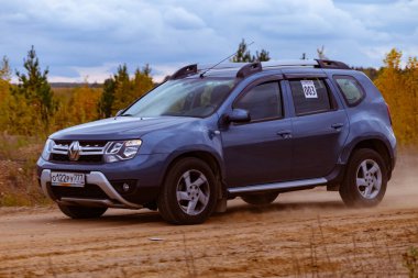 Moskova Bölgesi, Rusya - 28.09.2019: Otomobil Biatlon 'daki ilk yarışmalar 