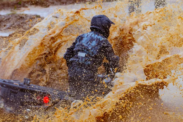 Moskova Bölgesi, Rusya - 28.09.2019: Otomobil Biatlon 'daki ilk yarışmalar 