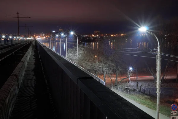 Régi Villamosvonalak Északi Hídon Voronyezsben Egy Őszi Estén — Stock Fotó