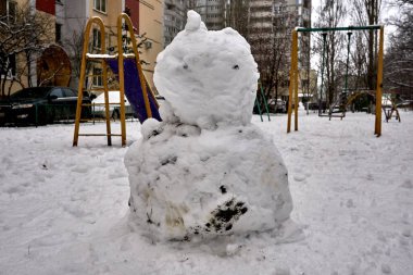 Voronezh, Rusya - 20.12.2021: Gerçek kar yağışı şehre vurdu