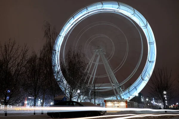 Ferris Wheel Arena Park Illuminated New Year Weekend — Stok fotoğraf