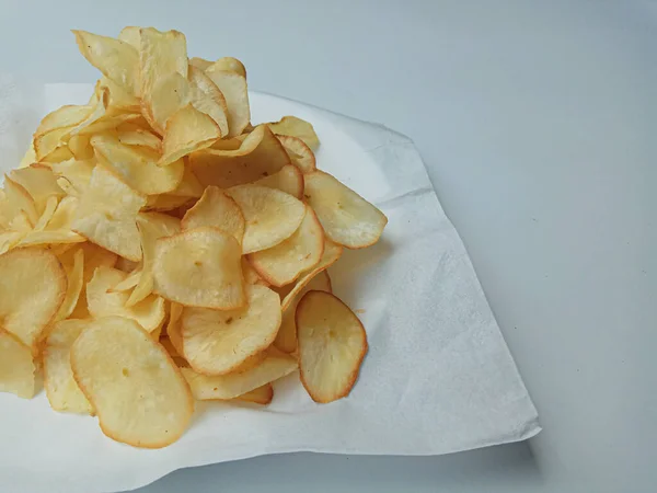 Tapioka Chips Oder Maniok Chips Oder Frittierte Maniok Wurzel Isoliert — Stockfoto