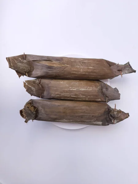Λοντόνγκ Είναι Ένα Ινδονησιακό Πιάτο Φτιαγμένο Από Κέικ Συμπιεσμένου Ρυζιού — Φωτογραφία Αρχείου