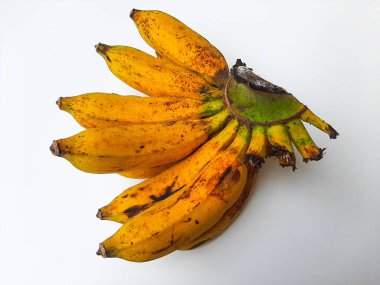 AAB grubundan bir tarak raja veya pisang raja veya Musa paradisiaca. Beyaz arkaplanda izole edilmiş