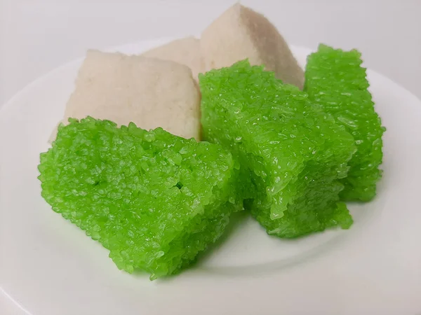 Jadah Ketan White Wajik Ketan Green Two Traditional Snacks Indonesia — Stock Photo, Image